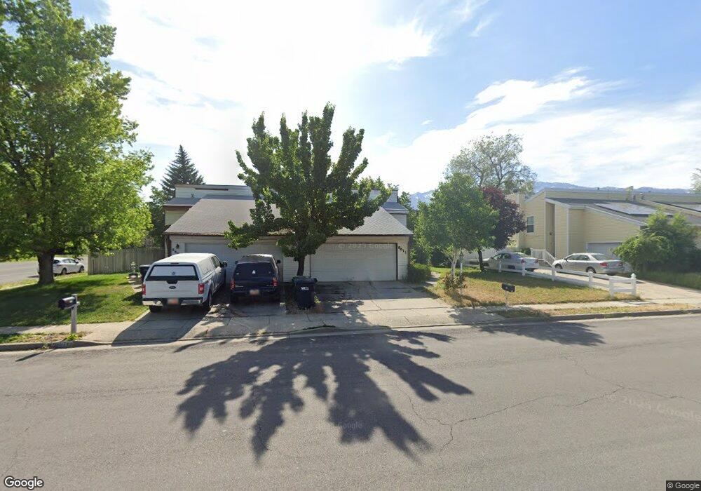 8611 S Green Way, Sandy, UT 84094 - photo 1