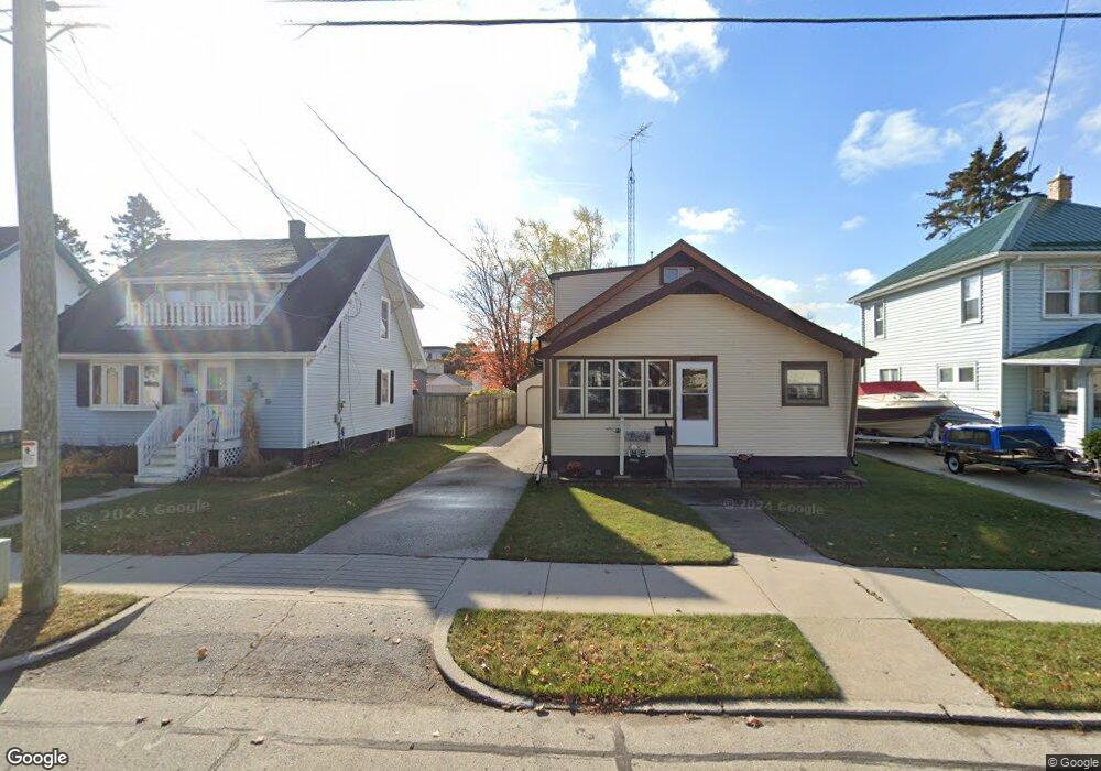 2219 13th St, Two Rivers, WI 54241 - photo 1