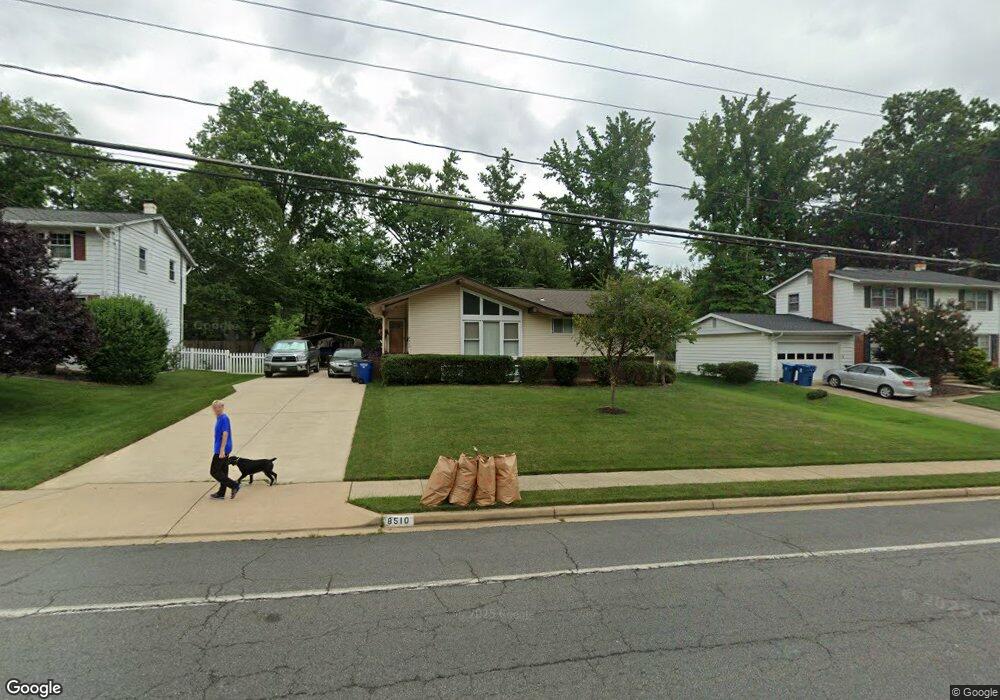 8510 Cottage St, Vienna, VA 22180 - photo 1