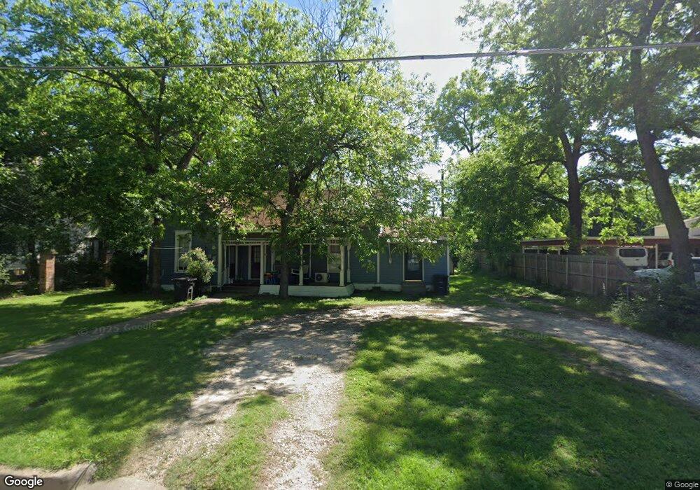 406 N Buffalo Ave, Cleburne, TX 76033 - photo 1
