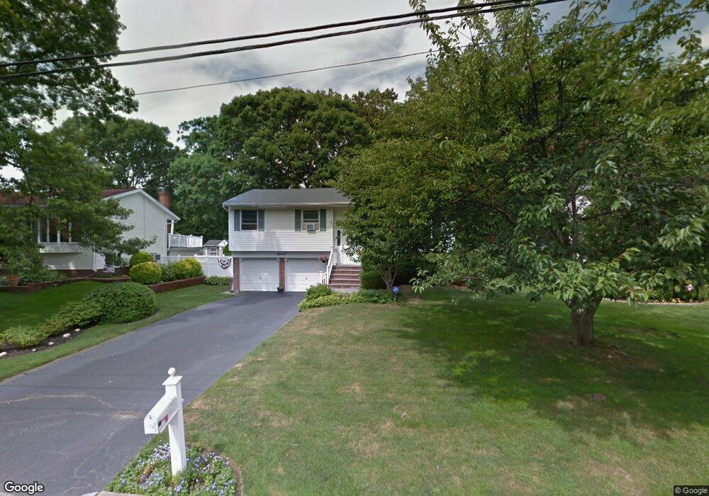 16 Queen Anne Place, Hauppauge, NY 11788 - photo 1