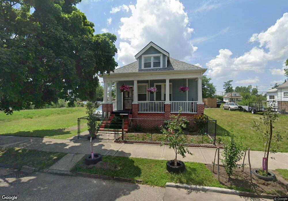 13189 Charest St, Detroit, MI 48212 - photo 1