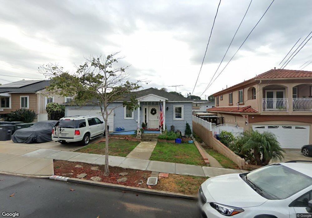 210 E Walnut Ave, El Segundo, CA 90245 - photo 1