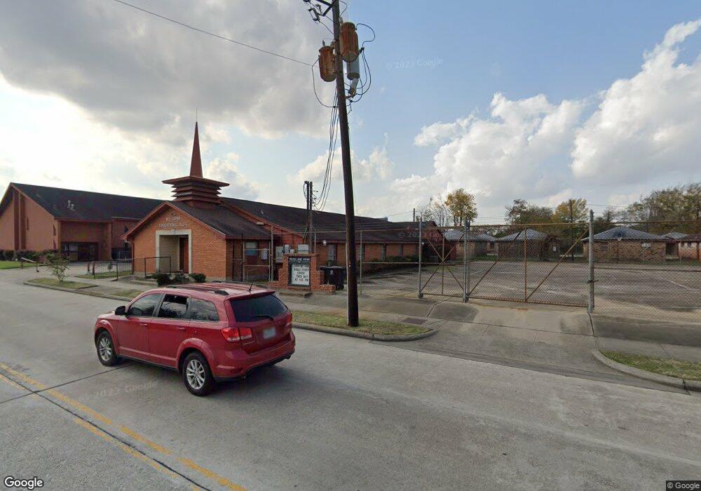 410 E Whitney St, Houston, TX 77022 - photo 1