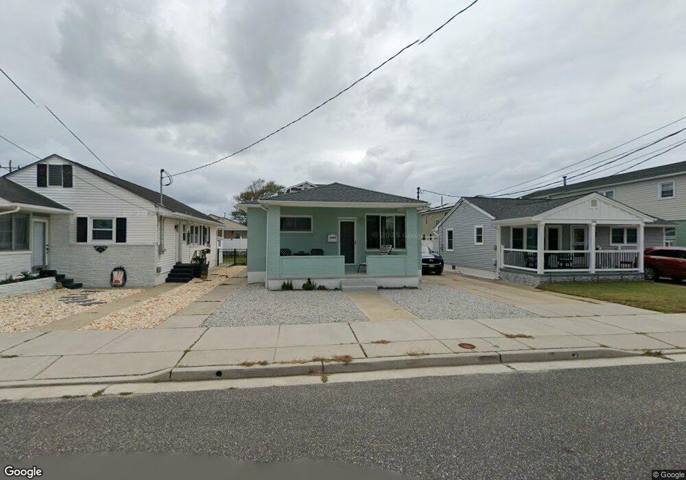 104 W Saint Paul Ave, Wildwood, NJ 08260 - photo 1