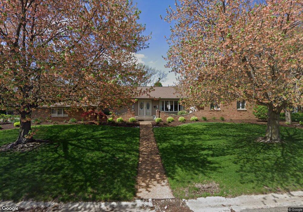 125 Churchill Ln, Lincoln, IL 62656 - photo 1