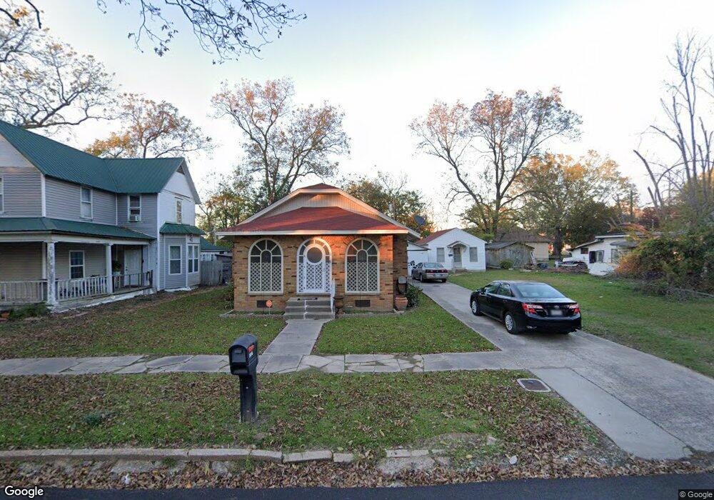 304 W 4th St, Stuttgart, AR 72160 - photo 1