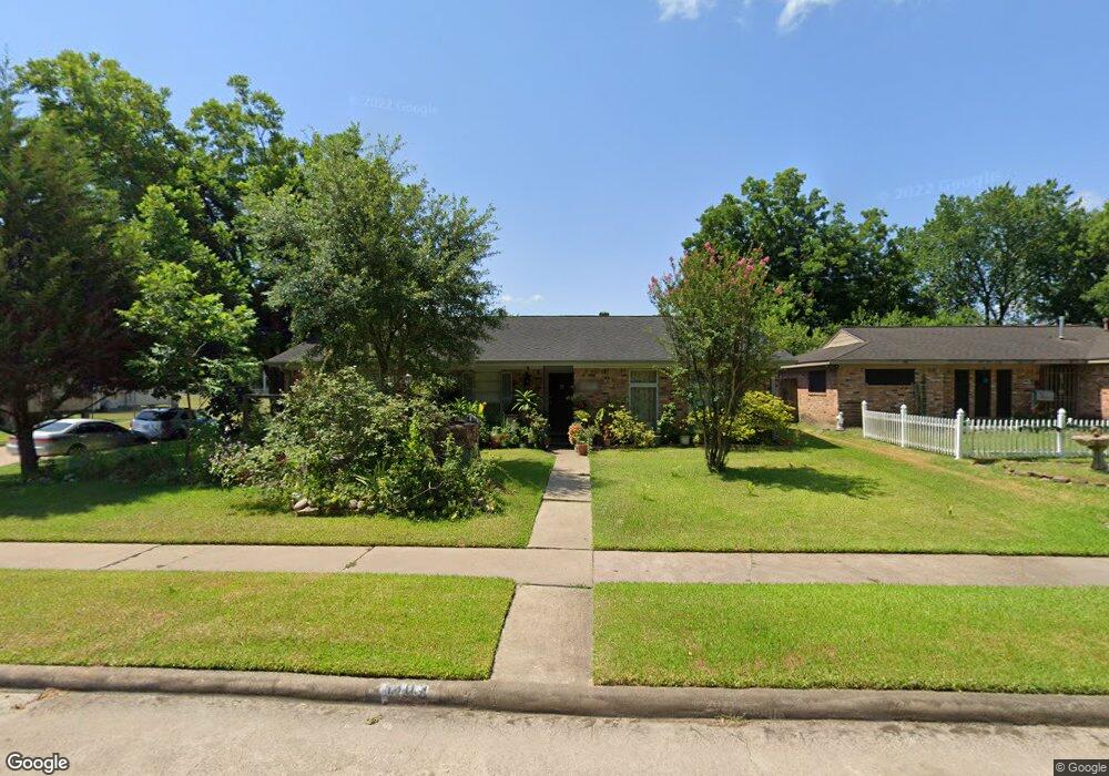 1303 Twin Falls Rd, Houston, TX 77088 - photo 1