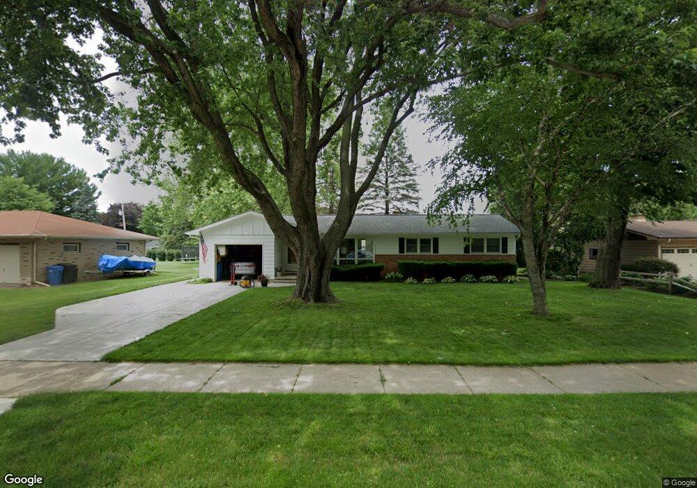 283 Sterling Dr, Oregon, WI 53575 - photo 1