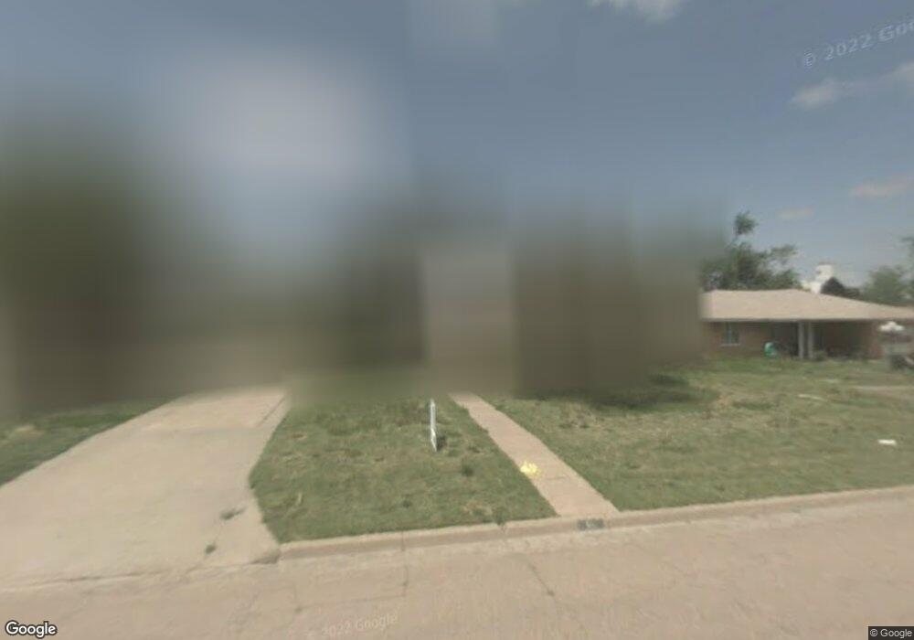 511 S Van Buren St, Hugoton, KS 67951 - photo 1