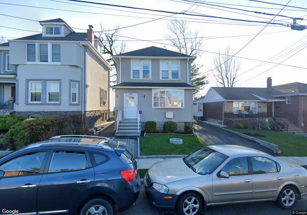 536 Ray Ave, Ridgefield, NJ 07657 - photo 1