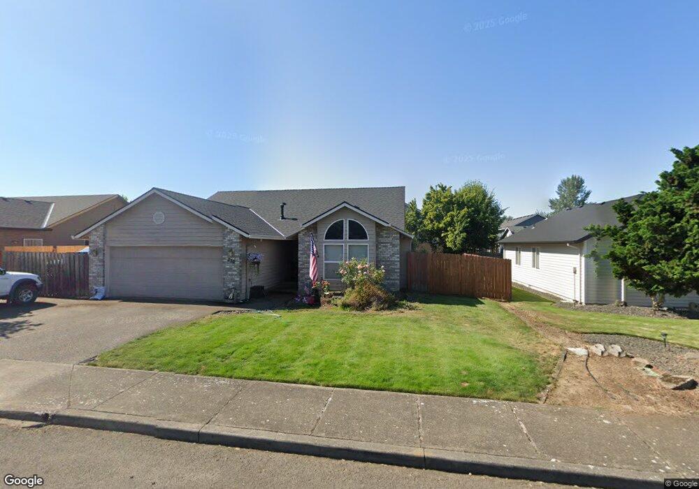 230 Thunderbird St, Molalla, OR 97038 - photo 1