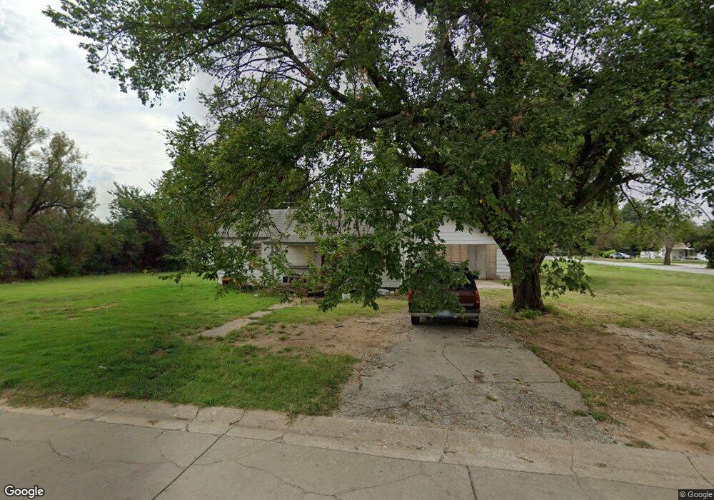 2605 E Walnut Ave, Enid, OK 73701 - photo 1