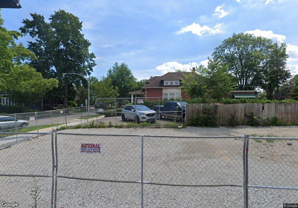 1149 Lakepointe St unit 1151, Grosse Pointe Park, MI 48230 - photo 1