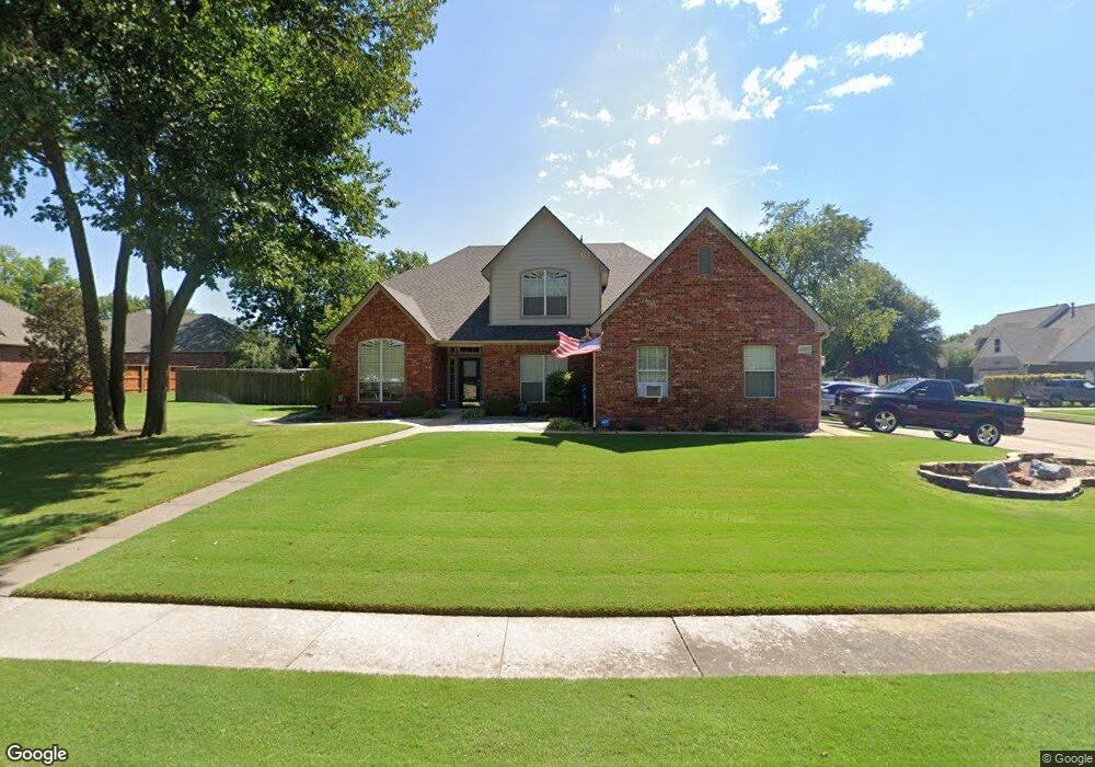 4337 S Walnut Place, Broken Arrow, OK 74011 - photo 1