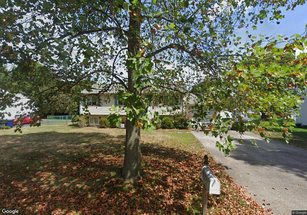 616 Commonwealth Ave, Warwick, RI 02886 - photo 1