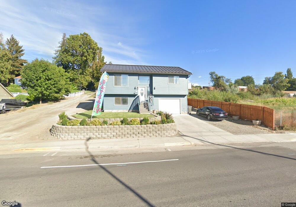 1115 N Baker Ave, East Wenatchee, WA 98802 - photo 1