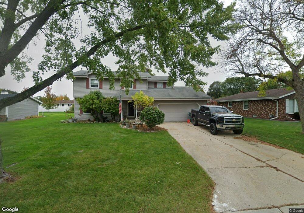 W168N10520 Deer Crossing, Germantown, WI 53022 - photo 1