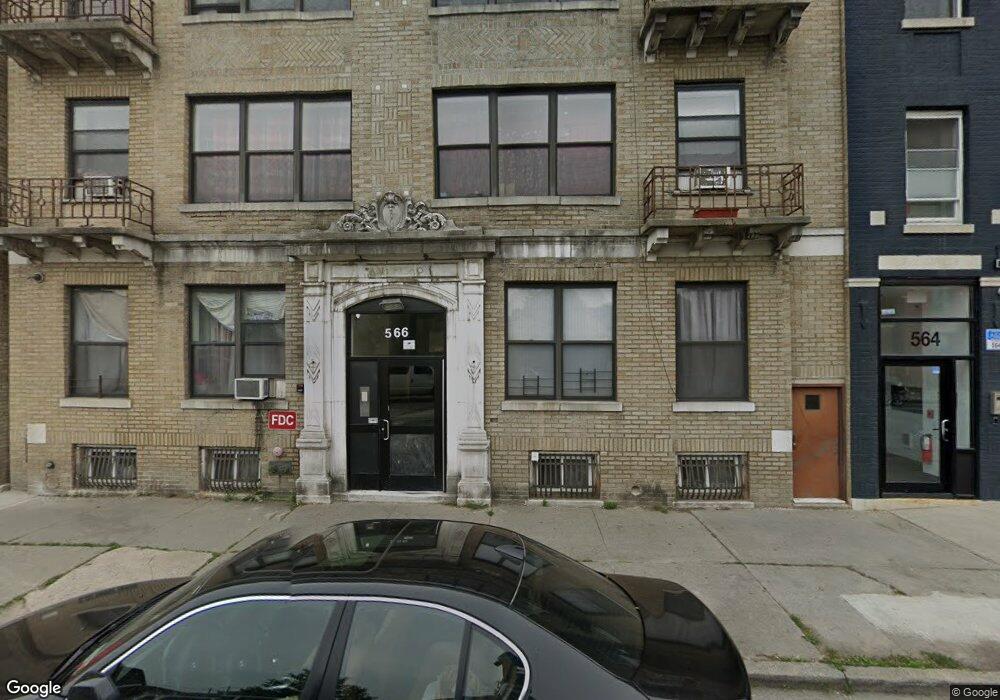 566 Main St unit 14, Poughkeepsie, NY 12601 - photo 1