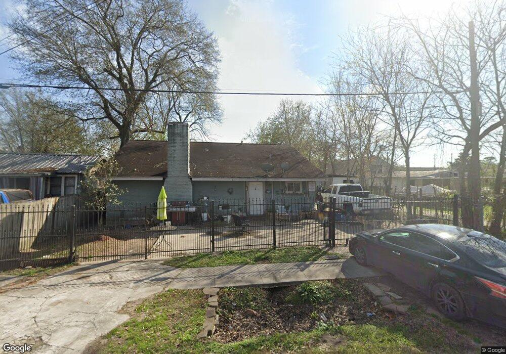 608 Westford St, Houston, TX 77022 - photo 1