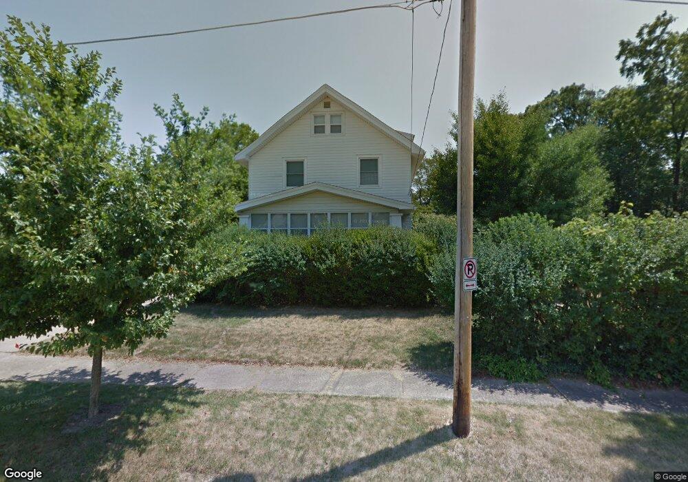 938 21st St SE, Cedar Rapids, IA 52403 - photo 1