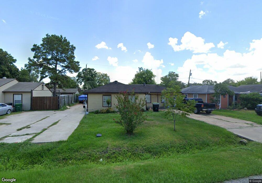 13374 Emporia St, Houston, TX 77015 - photo 1