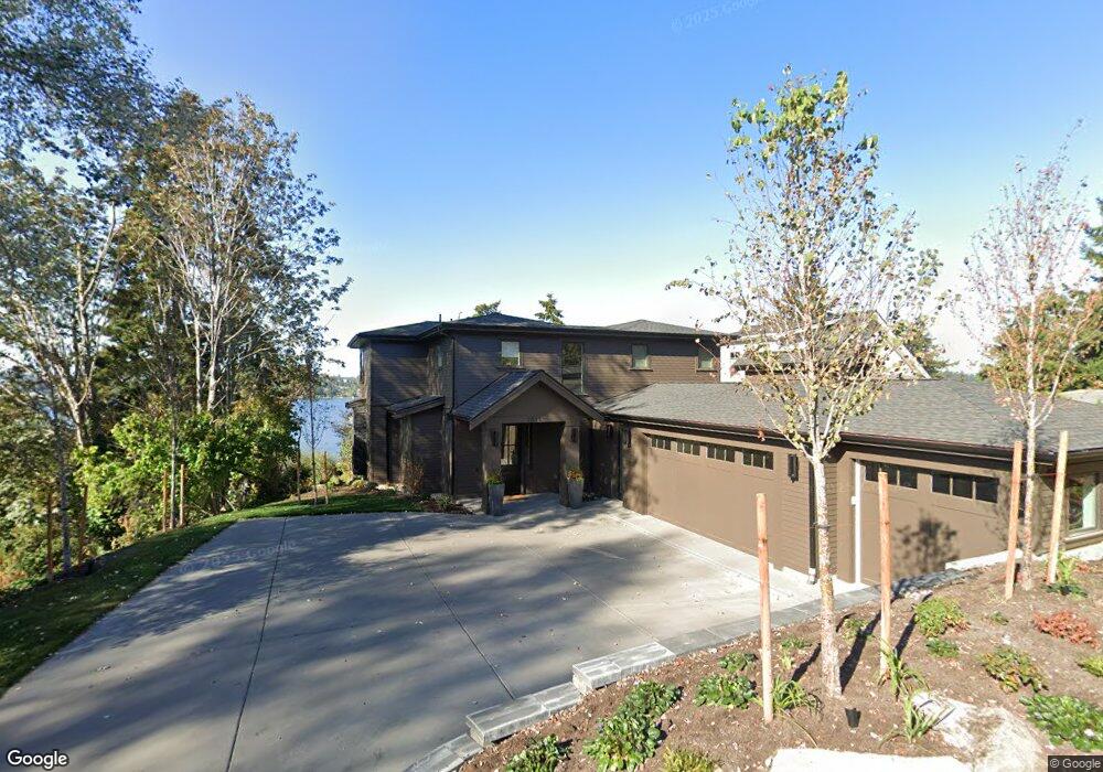 7311 W Mercer Way, Mercer Island, WA 98040 - photo 1