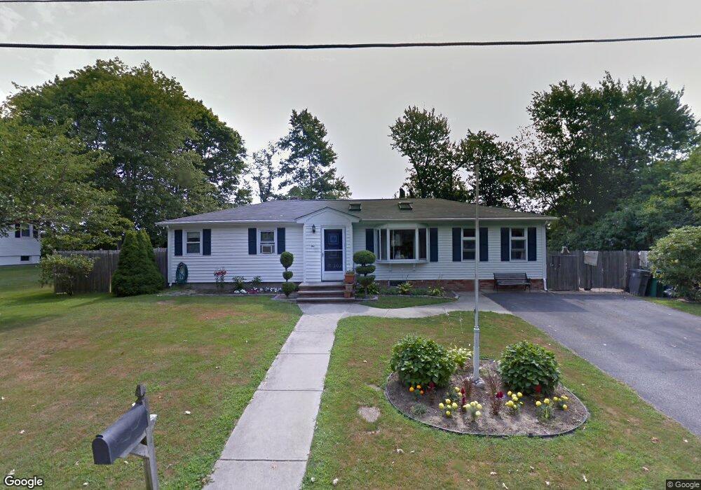 1 Cedar Ave, Middletown, RI 02842 - photo 1