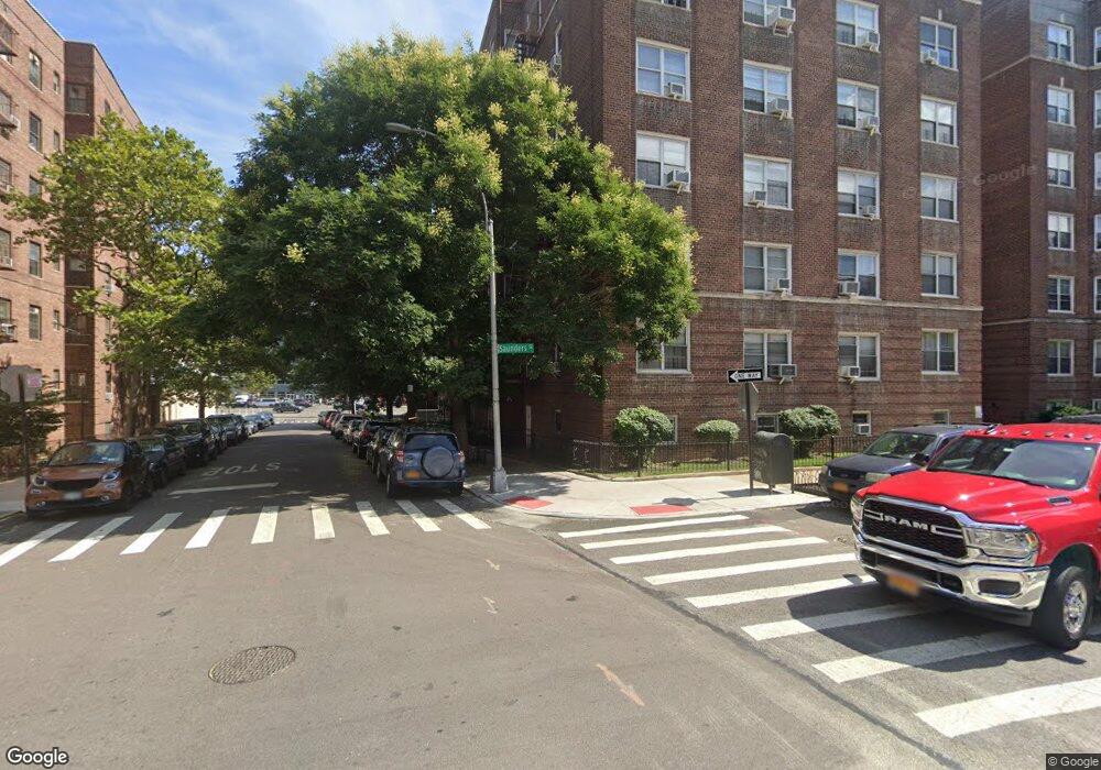 6264-R2 Saunders St unit 2R, Flushing, NY 11374 - photo 1