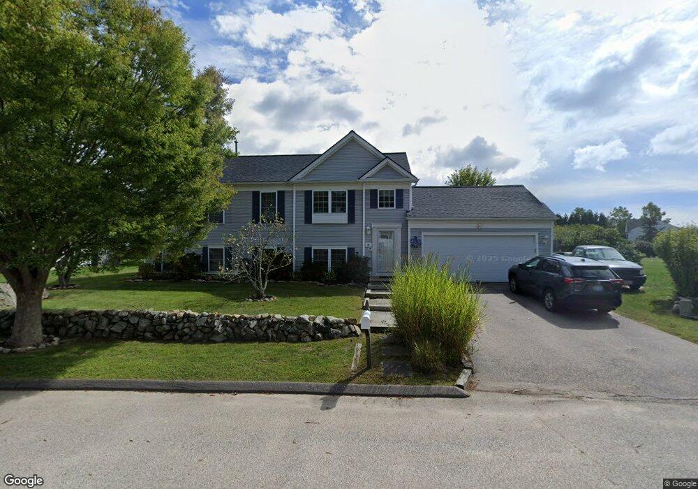 19 Tum-A-lum Cir, Westerly, RI 02891 - photo 1