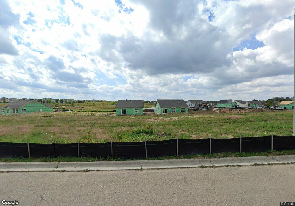 2111 Magenta Ln, Algonquin, IL 60102 - photo 1