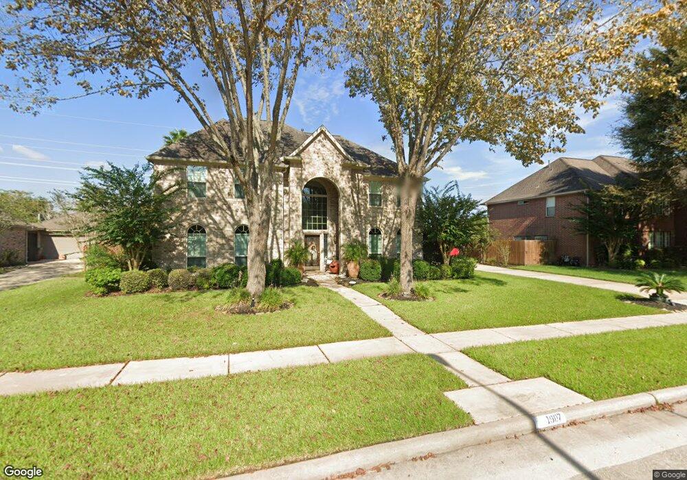 1907 Trail View, Friendswood, TX 77546 - photo 1