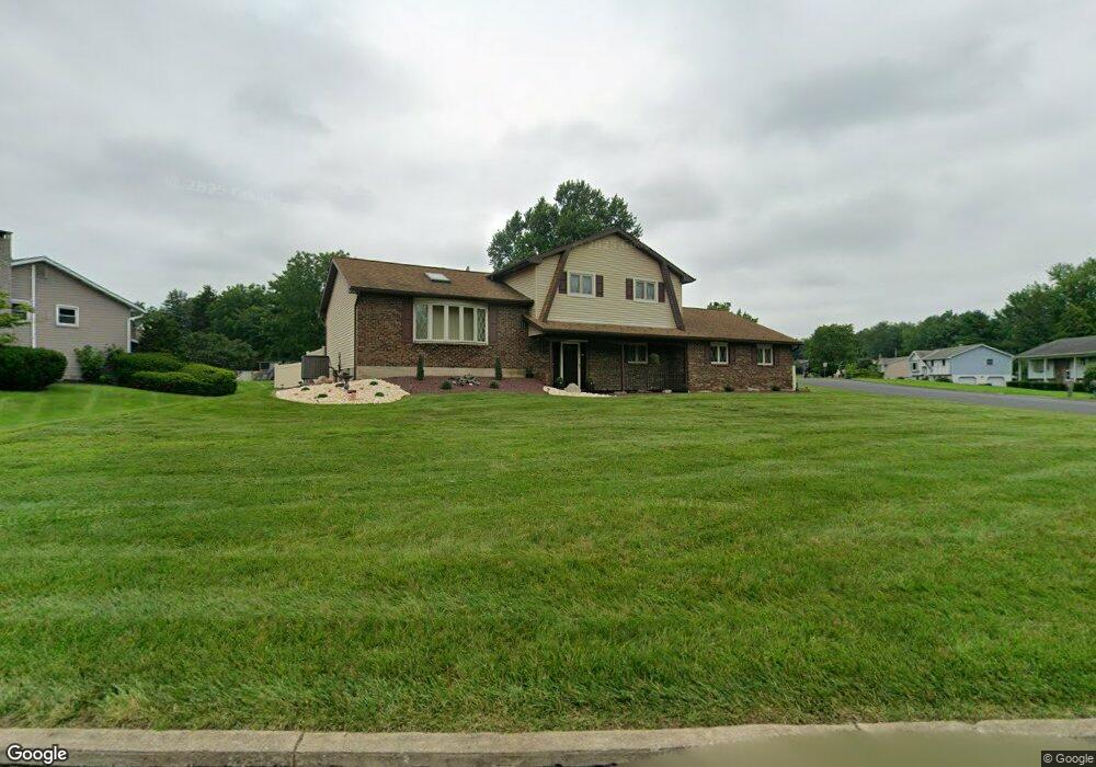 7453 Franks Dr, Bath, PA 18014 - photo 1