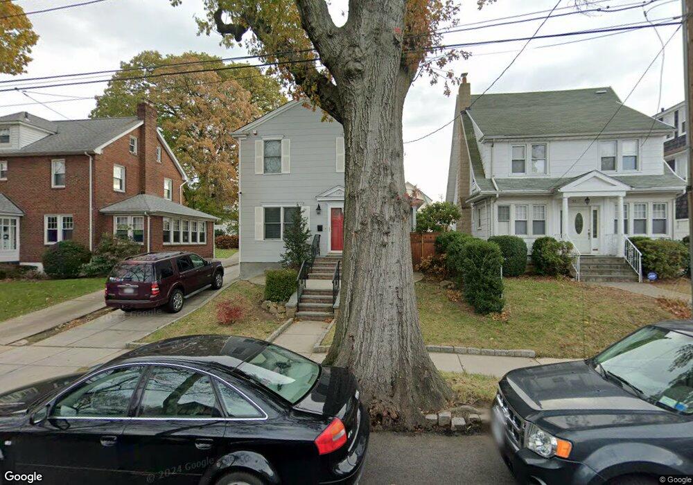 3353 168th St, Flushing, NY 11358 - photo 1