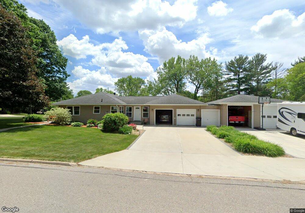 2205 Rownd St, Cedar Falls, IA 50613 - photo 1