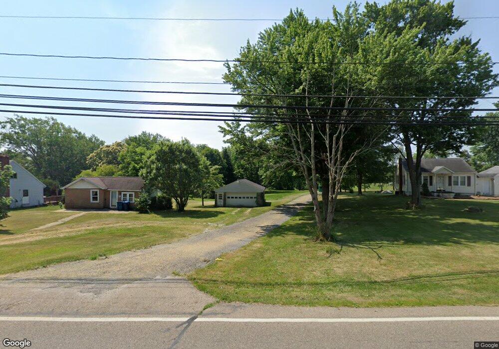 1352 W Nimisila Rd, New Franklin, OH 44216 - photo 1