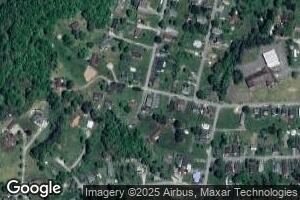 523 1st Ave, Midway, WV 25878