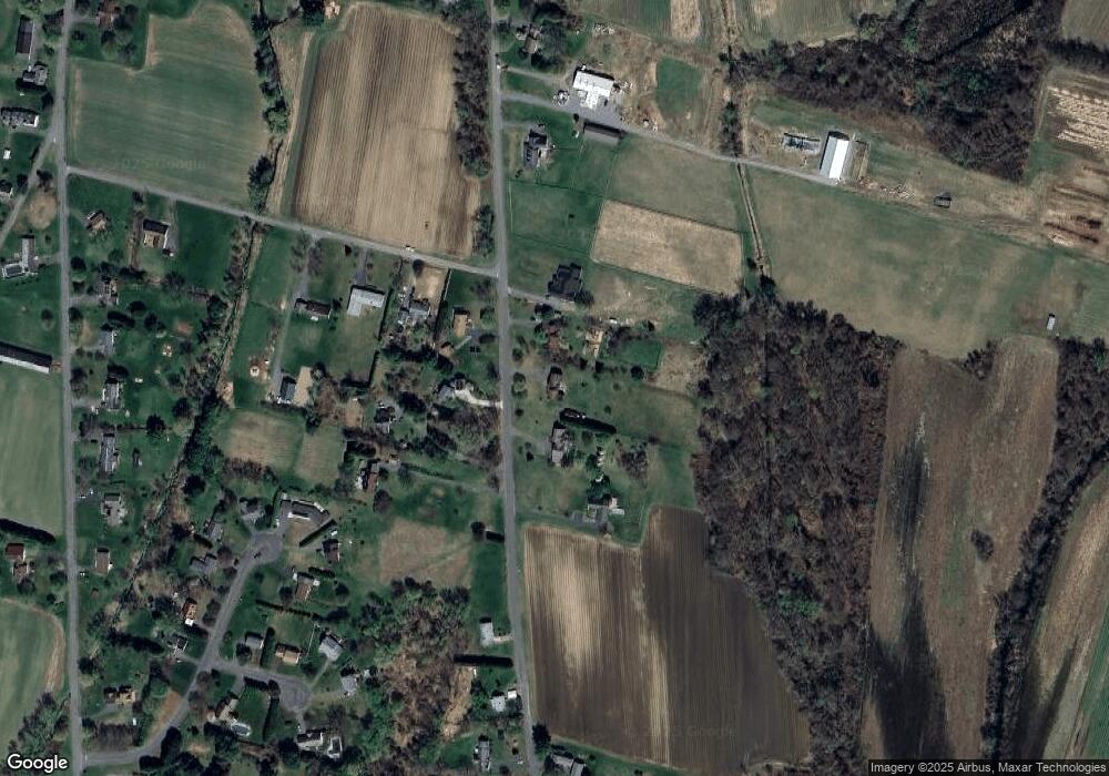 166 Russell St, Sunderland, MA 01375 - photo 1