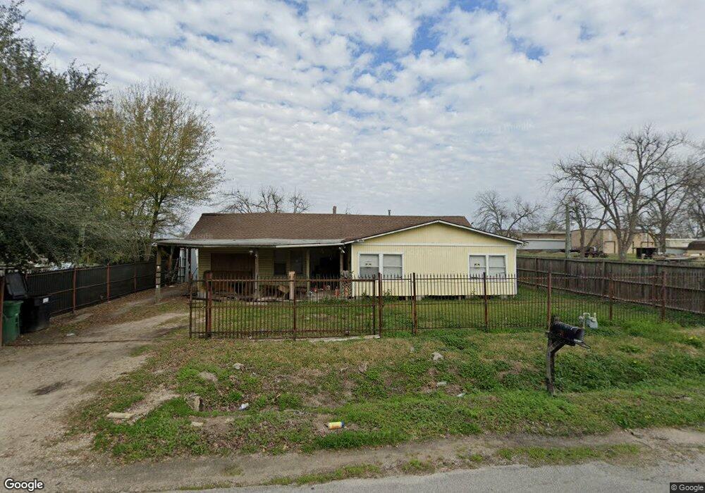 2019 Schilder Dr, Houston, TX 77093 - photo 1