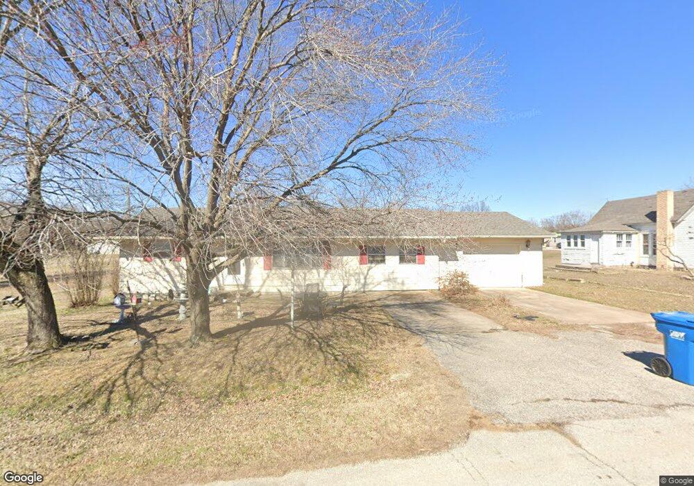 509 Locust St, Carl Junction, MO 64834 - photo 1