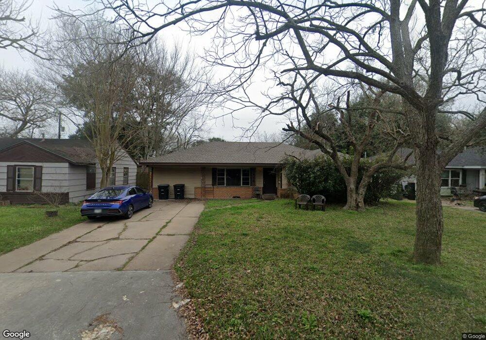 1740 S Park Dr, Alvin, TX 77511 - photo 1