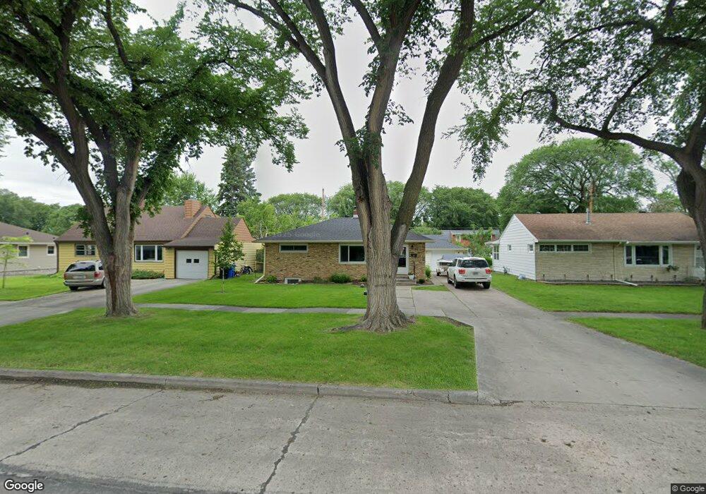 317 21st Ave N, Fargo, ND 58102 - photo 1