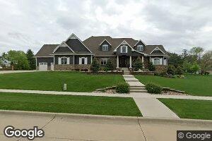 1937 Kitty Hawk Dr, Waterloo, IA 50701