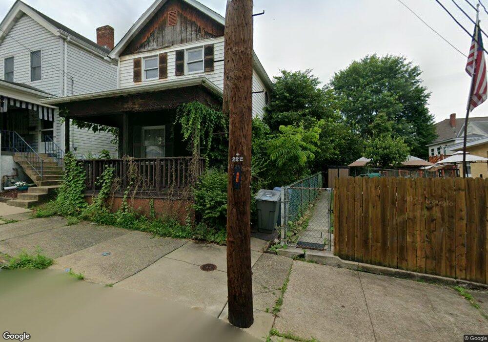 708 Wallace St, Vandergrift, PA 15690 - photo 1