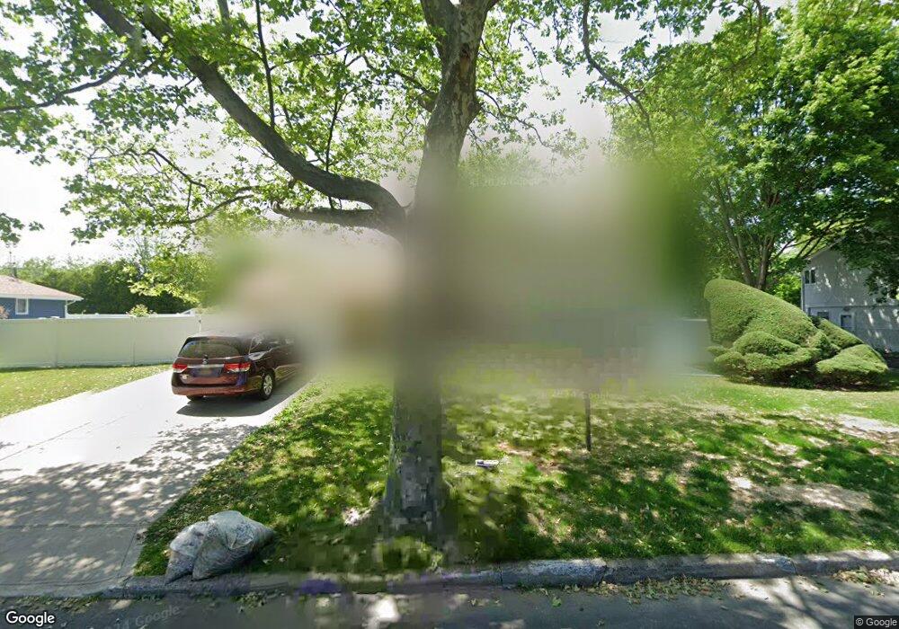 1017 Commack Rd, Dix Hills, NY 11746 - photo 1