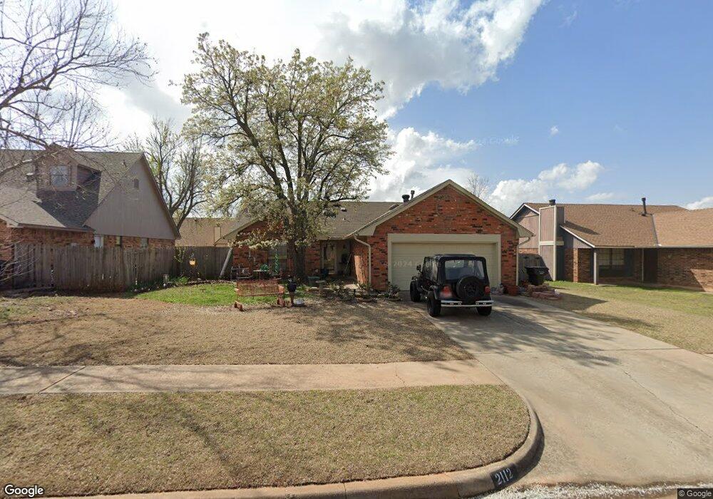 2112 NE 11th St, Moore, OK 73160 - photo 1