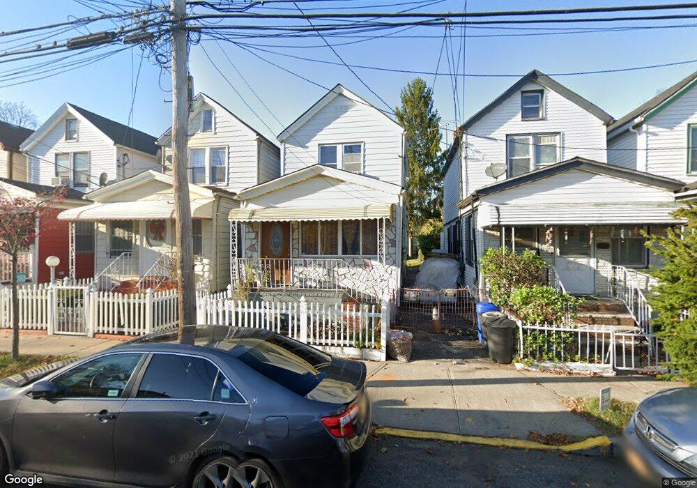 150-81 116th Dr, Jamaica, NY 11434 - photo 1