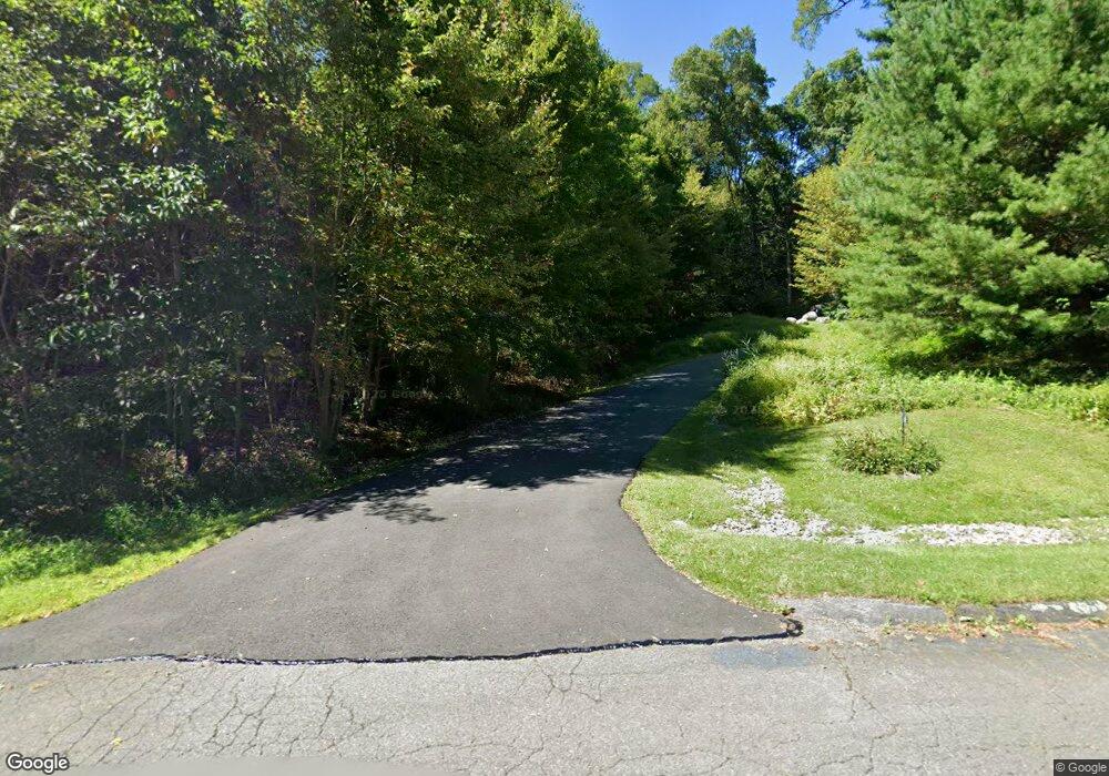 79 Maple Ridge Rd, Northampton, MA 01062 - photo 1