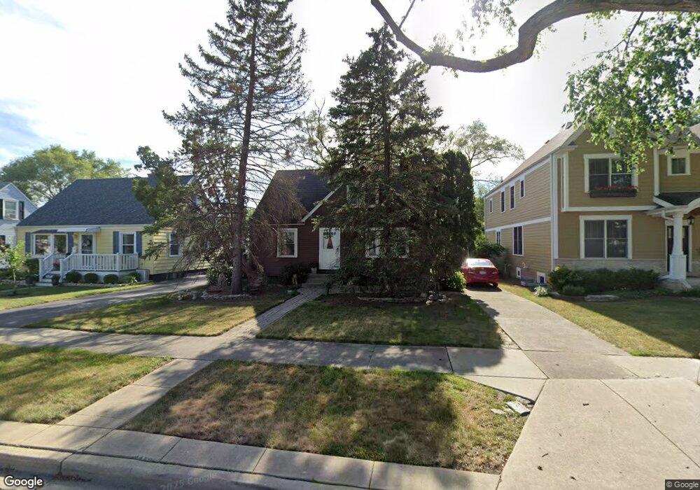 1018 S Saylor Ave, Elmhurst, IL 60126 - photo 1