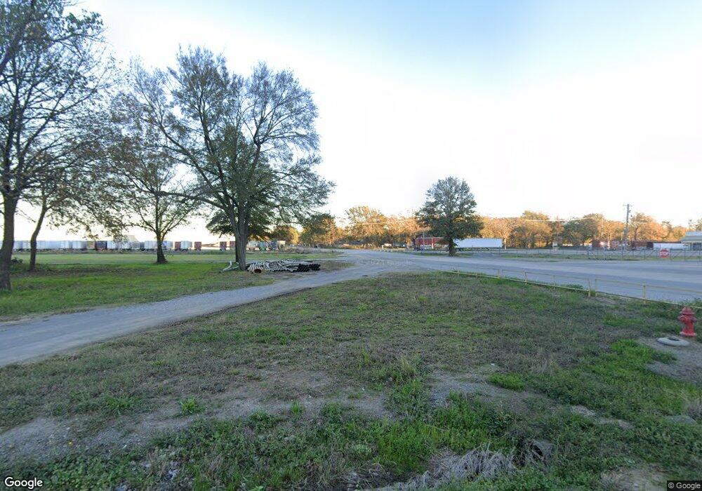 404 N Rose St, Stuttgart, AR 72160 - photo 1